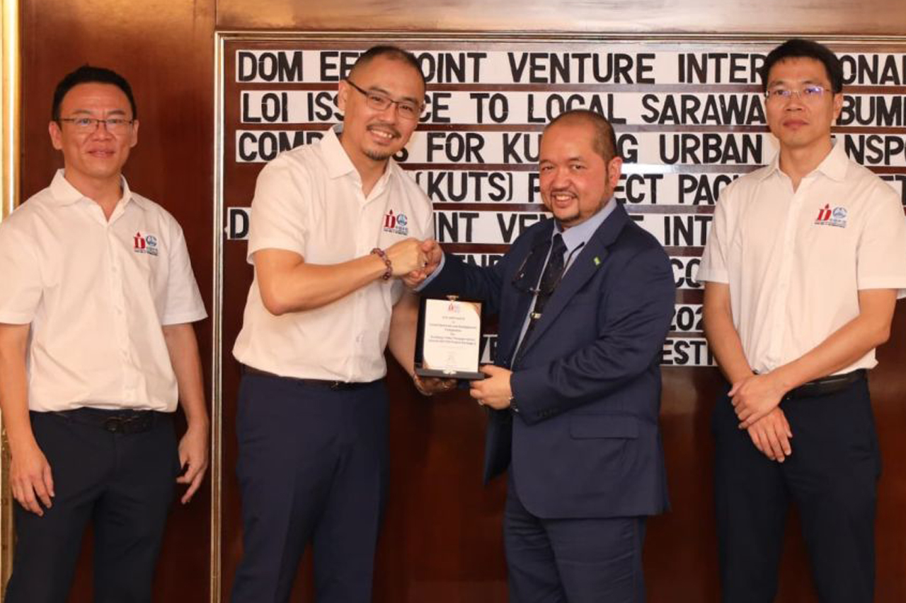 Sarawak Metro saksi penyerahan LoI kepada enam syarikat tempatan