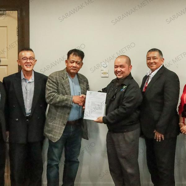 Sarawak Metro has awarded the contract of the Rembus Depot construction, to a joint venture company, comprised of Azam Sehasrat Sdn Bhd, IJM Construction Sdn Bhd and Unique Deco Sdn Bhd