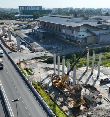 SR05 Kuching Central Station construction work of pier for elevated guideway