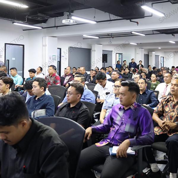 We recently welcomed new colleagues who reported for duty here at Sarawak Metro, who will soon play various vital roles in our operations and maintenance team – responsible for keeping our Kuching Urban Transportation System running smoothly and helping to ensure better journeys for commuters.